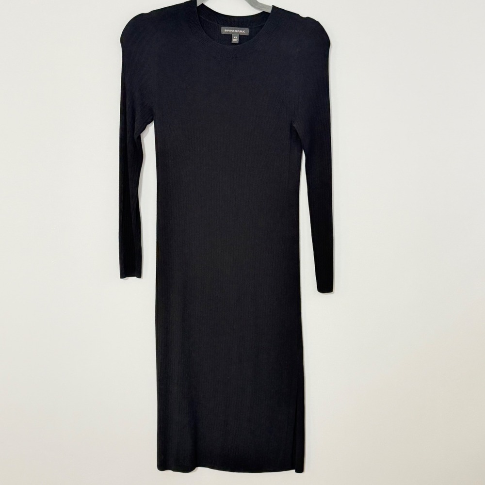 Banana Republic Black Ribbed Knit Long Sleeve Sweater Dress XS Midi Crew Neck